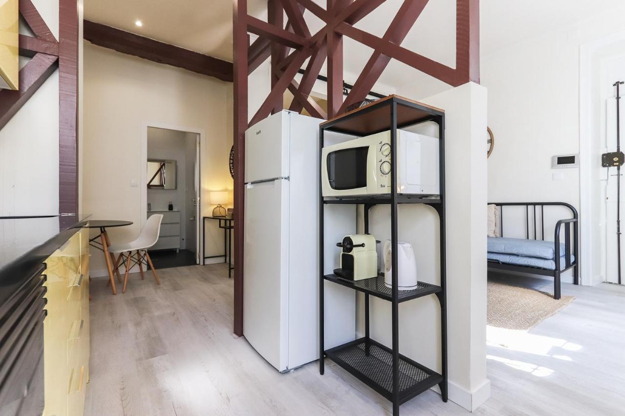 Appartamento Bright Santa Catarina By Homing Lisbona Esterno foto