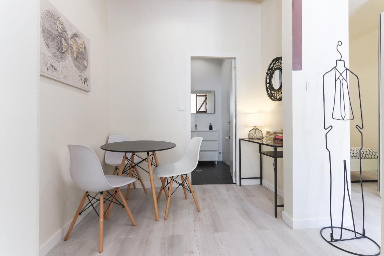 Appartamento Bright Santa Catarina By Homing Lisbona Esterno foto