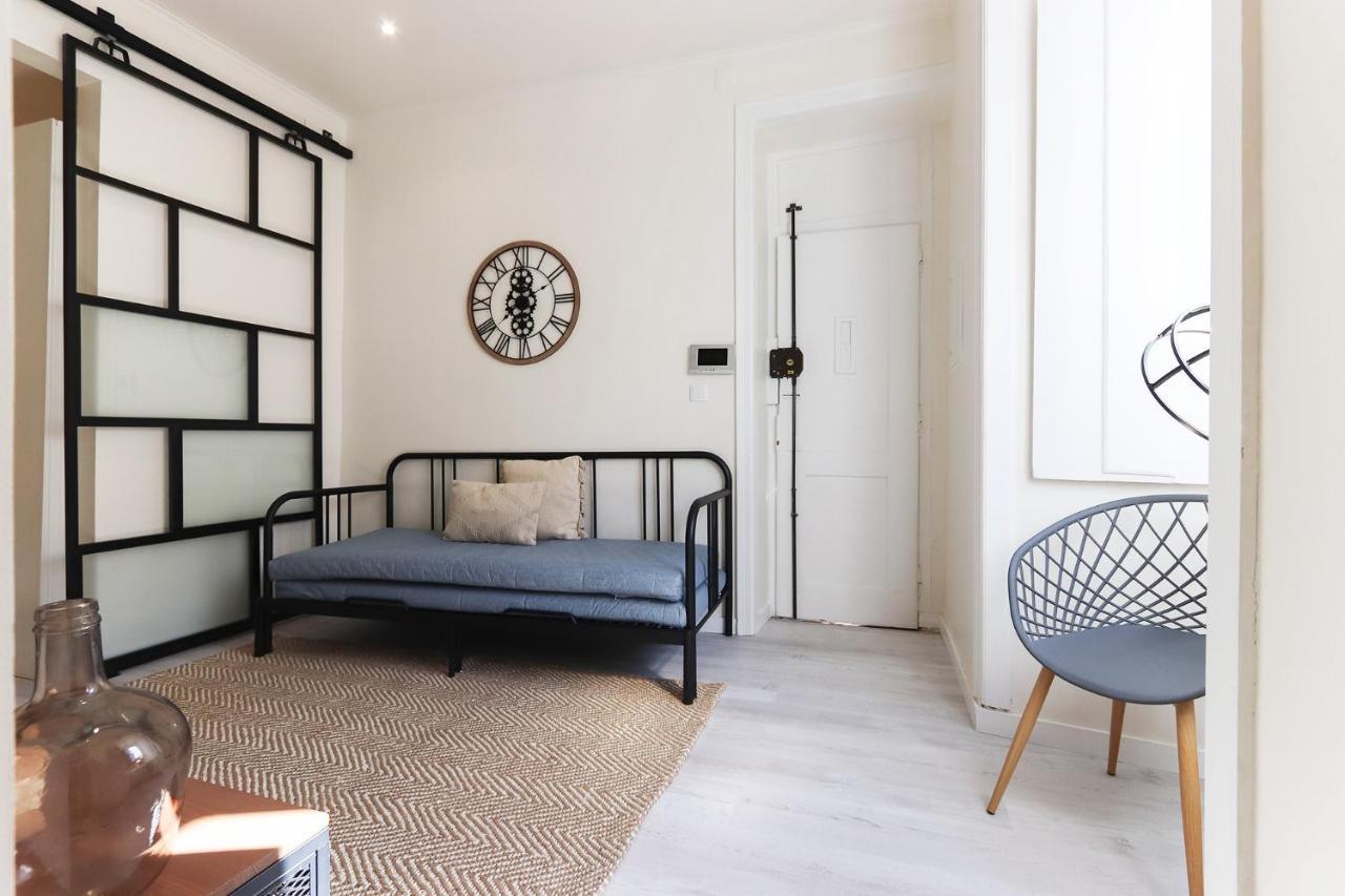 Appartamento Bright Santa Catarina By Homing Lisbona Esterno foto